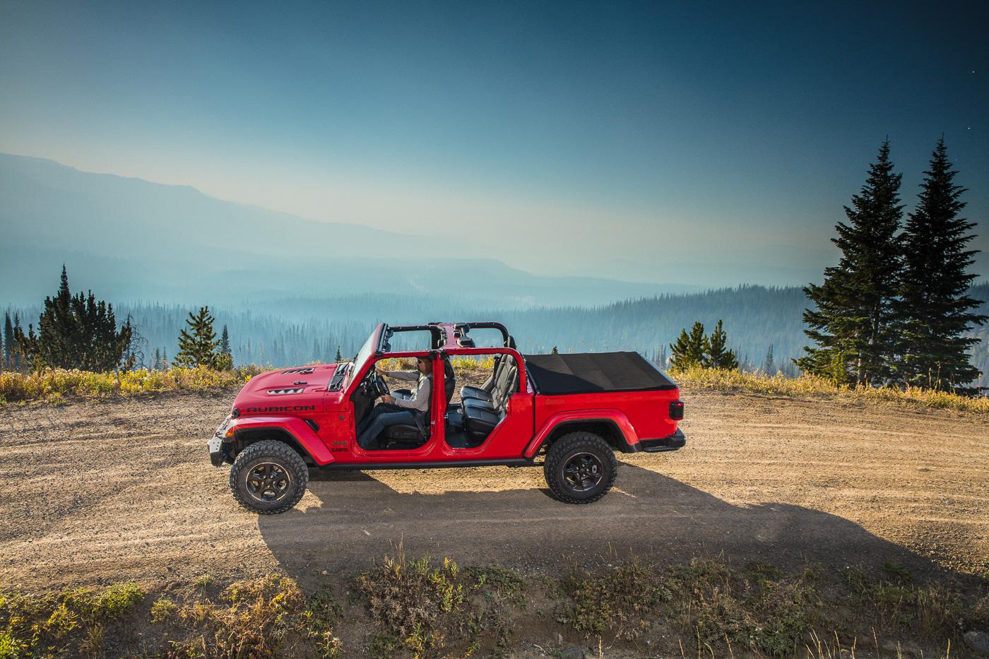 Jeep Gladiator Jeep Gladiator Rubicon Photos Jeep-Gladiator-Rubicon-38