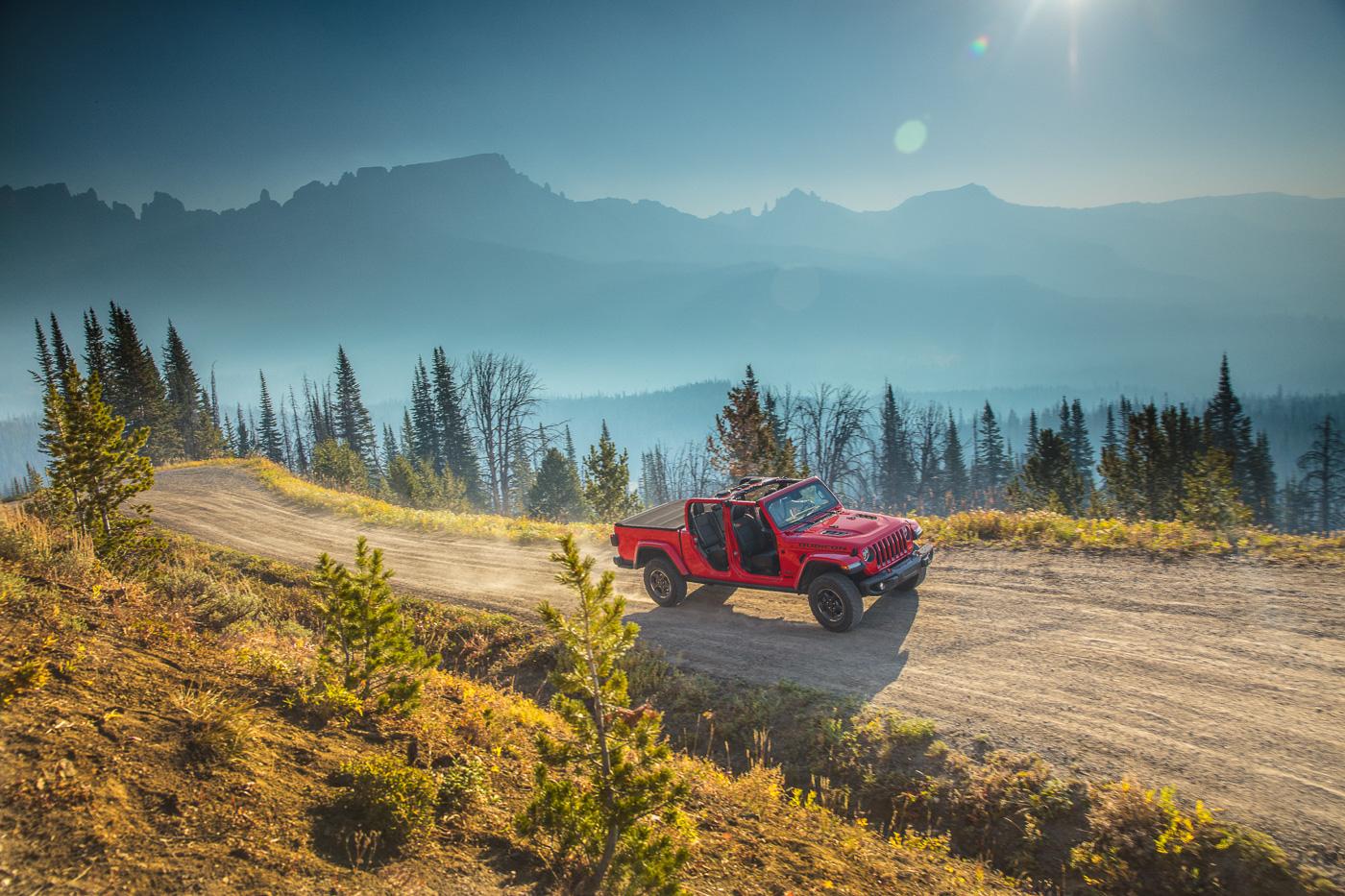 Jeep Gladiator Jeep Gladiator Rubicon Photos Jeep-Gladiator-Rubicon-41