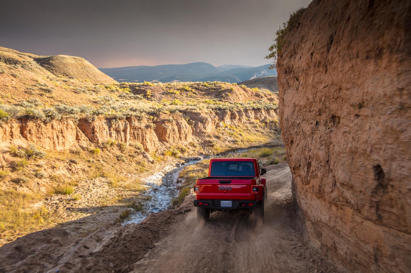 Jeep Gladiator Jeep Gladiator Rubicon Photos Jeep-Gladiator-Rubicon-71