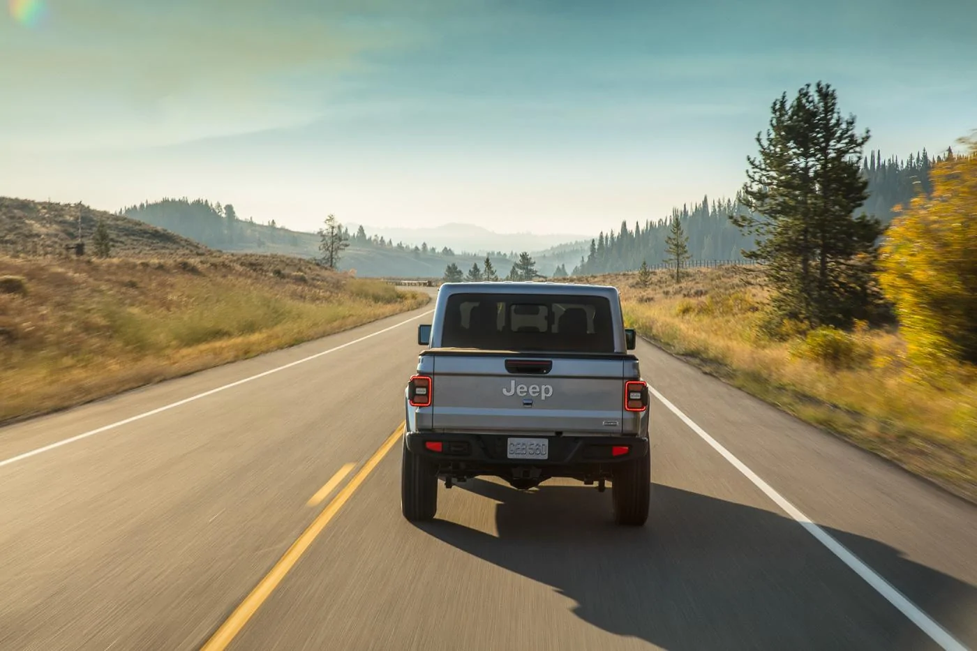 Jeep Gladiator BILLET SILVER Gladiator JT Club Jeep-Gladiator-Overland-12