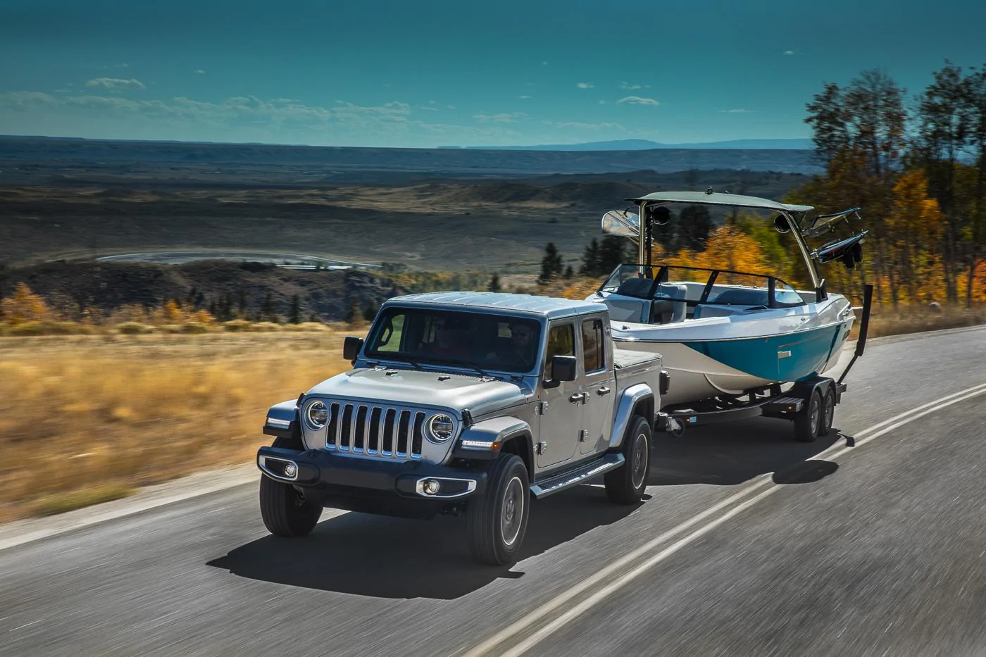 Jeep Gladiator BILLET SILVER Gladiator JT Club Jeep-Gladiator-Overland-14