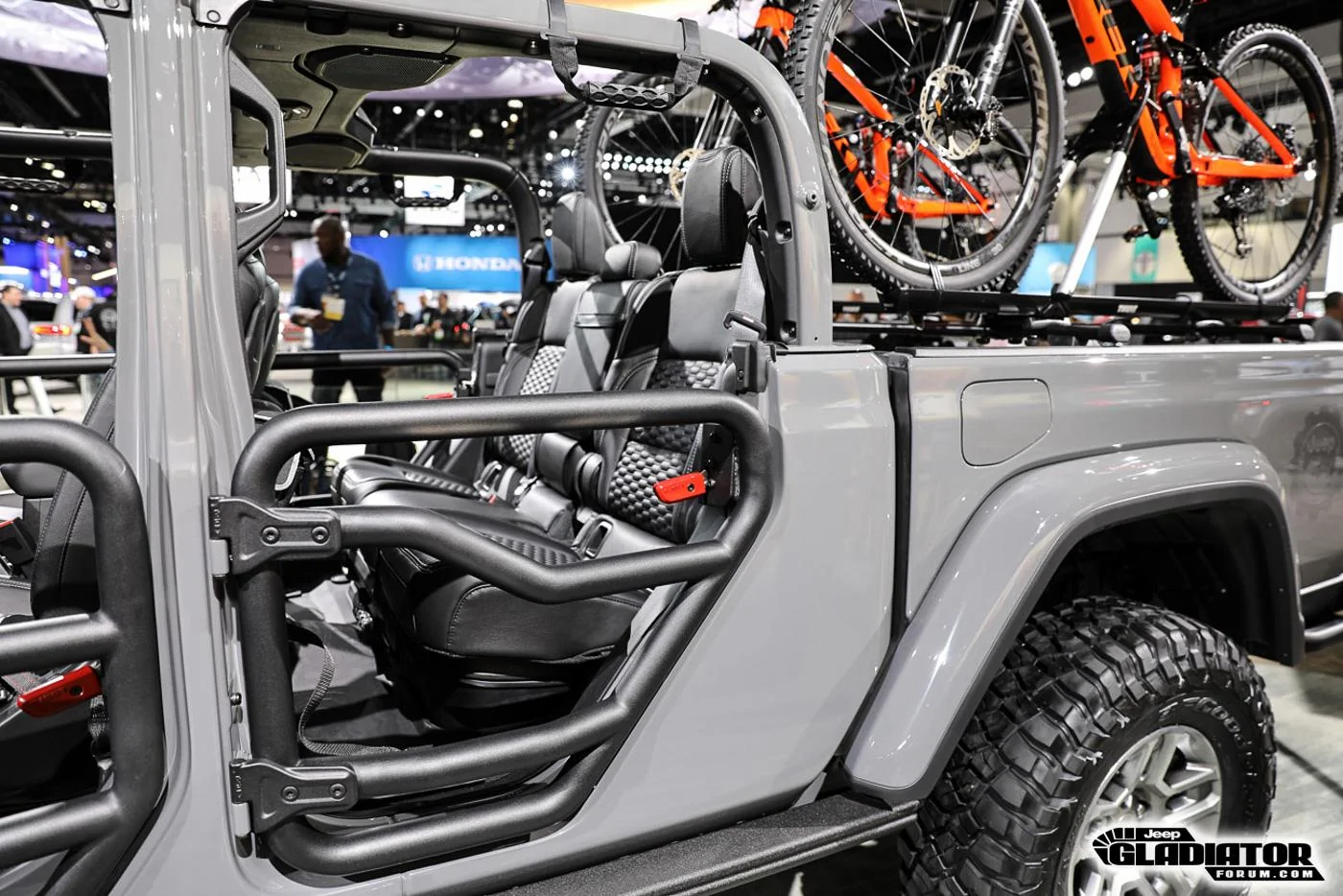 Sting-Gray--Jeep-Gladiator-JT-Pickup-Truck-Mopar-Accessories-LA-Auto-Show-42.jpg