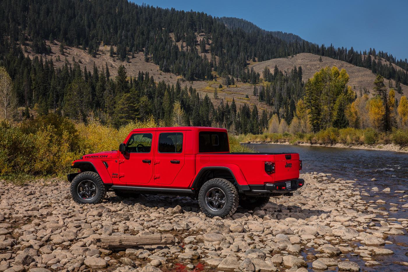 Jeep Gladiator FIRECRACKER RED Gladiator JT Club jeep-gladiator-rubicon-25-