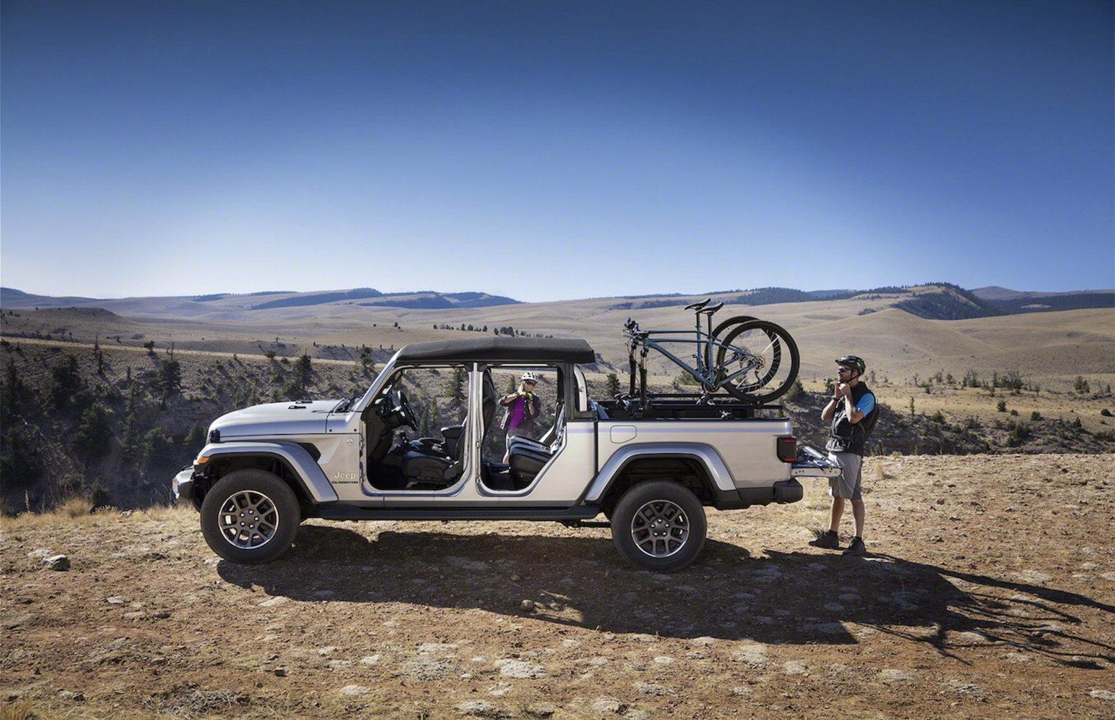 Jeep Gladiator Our Q&A / FAQ from Jeep Gladiator debut at LA Auto Show B7C3E714-2595-459A-BB1A-A8BAA7DFB2ED