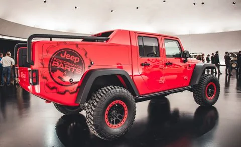 Jeep Gladiator Jeep Red Rock Responder esq bed cap 823EFE47-F126-4AE8-AFC3-5AACF812B52A