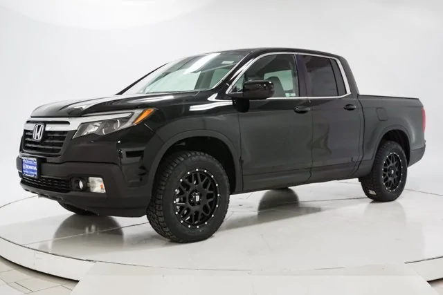 Jeep Gladiator Jeep Red Rock Responder esq bed cap new-2018-honda-ridgeline-rtltawd-12317-17043826-3-640