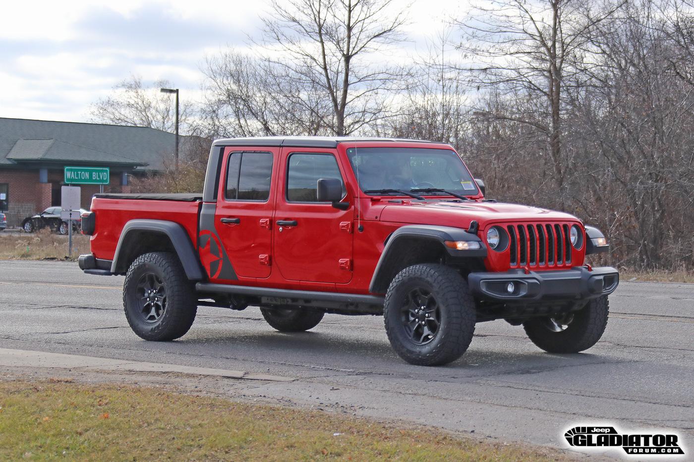 Jeep Gladiator Jeep Gladiator Rubicon (Freedom Edition?) Spotted 2020-Jeep-Gladiator-Rubicon-Freedom-Edition-4