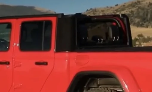 Jeep Gladiator Rag top rear window- glass or plastic 6FFFC58F-5624-425F-9B5B-B56CB7F9CD17