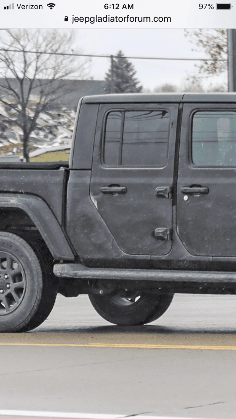 Jeep Gladiator Jeep Gladiator Rubicon (Freedom Edition?) Spotted B3C7F1BC-82A2-4E54-9160-D392E62B2CBA