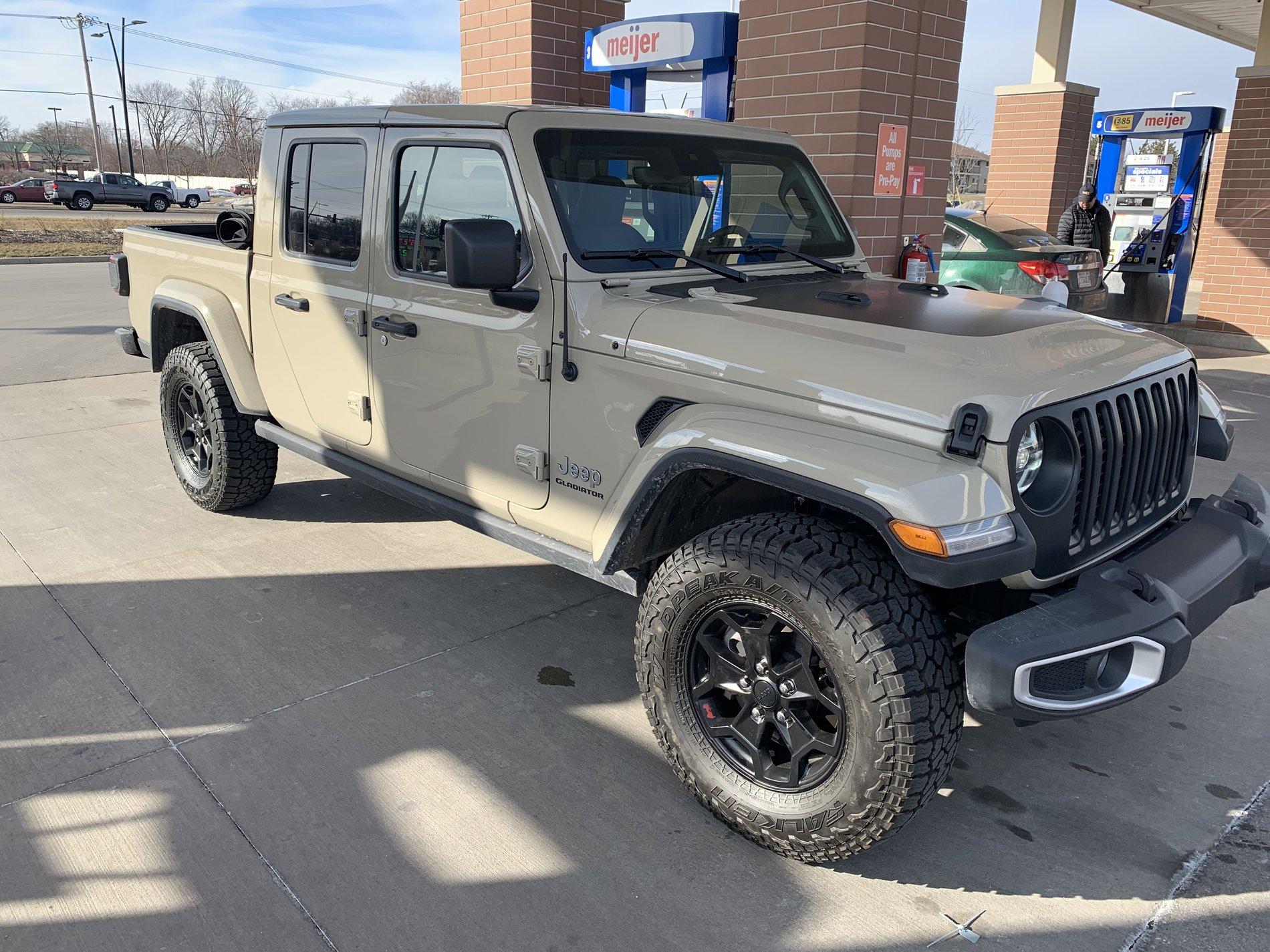 Jeep Gladiator What are the more rare colors? 98630C38-5924-4041-AE4E-8516118AA358