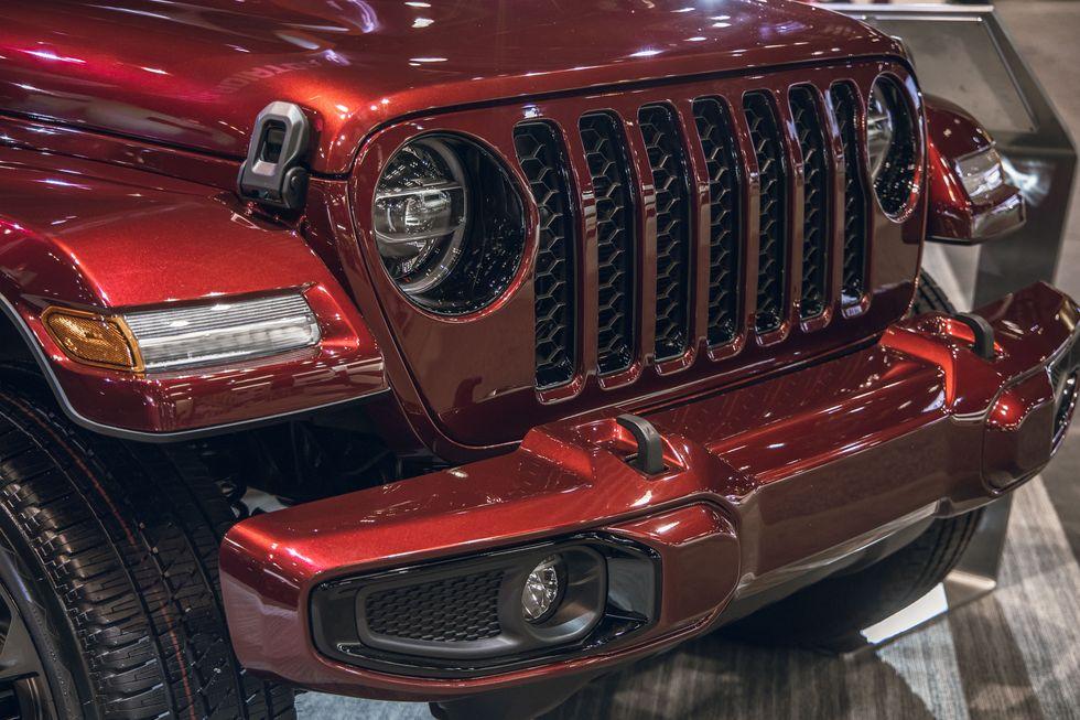 Jeep Gladiator 2020 Jeep Gladiator High Altitude Edition [Updated With Live Look at Snazzberry From Chicago] Jeep-Gladiator-High-Altitude-4