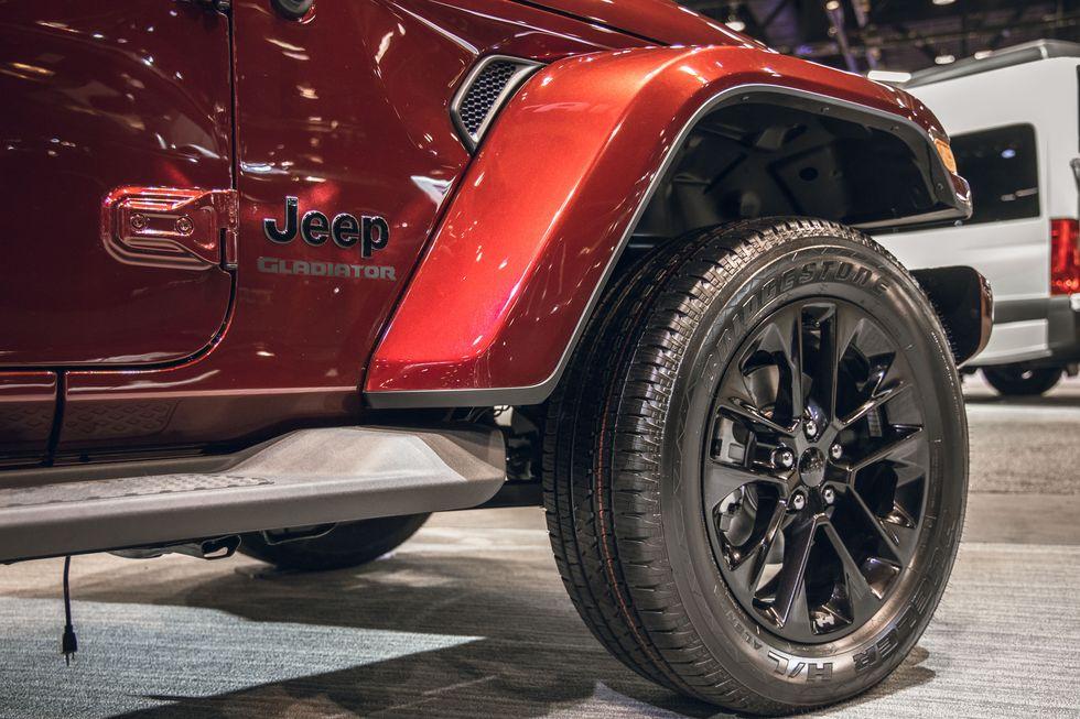 Jeep Gladiator 2020 Jeep Gladiator High Altitude Edition [Updated With Live Look at Snazzberry From Chicago] Jeep-Gladiator-High-Altitude-5