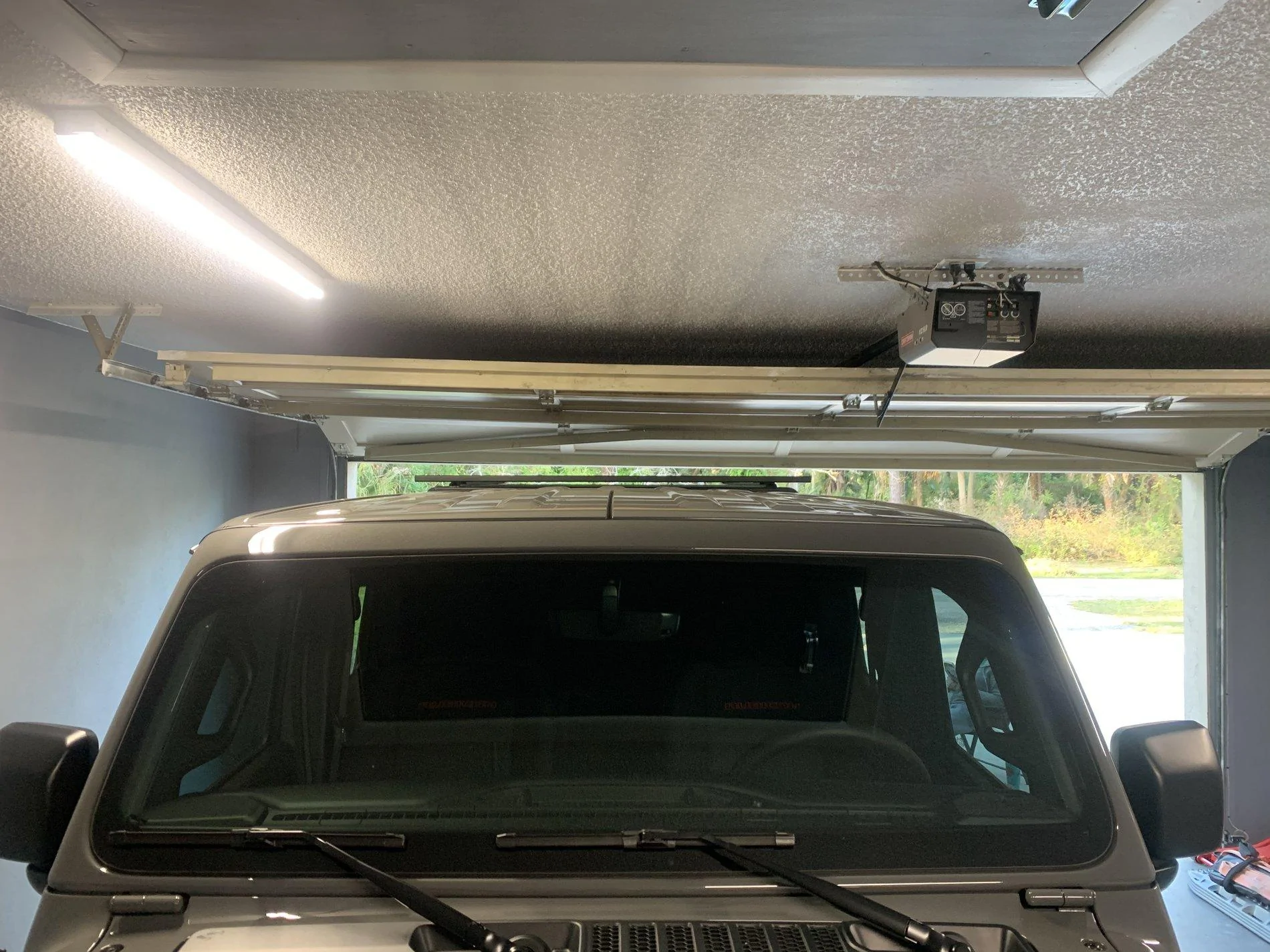 Jeep Gladiator Alu-cab canopy Jeep Gladiator #001 2E353714-3975-4CE7-B213-BD618A8D8ABC