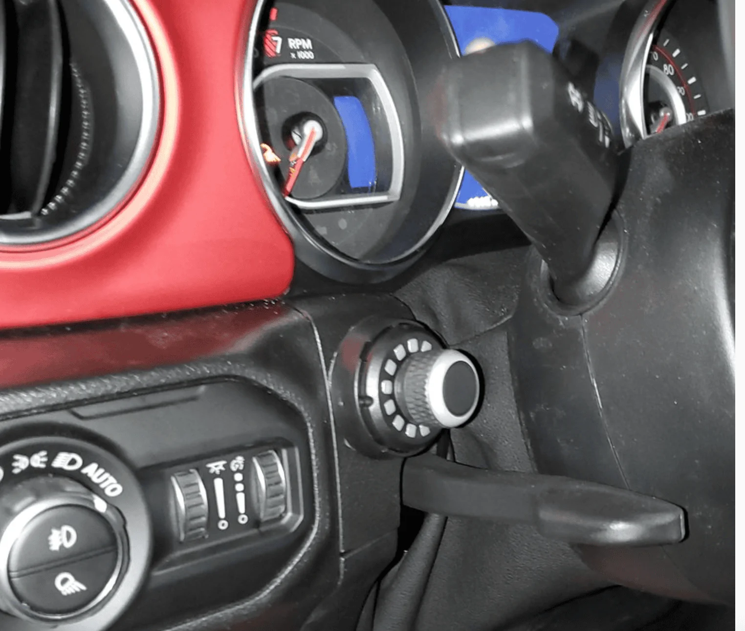 Jeep Gladiator Finally available! > 2020 Jeep Gladiator Accessories - Trailer Brake Controller - 82215652 Screen Shot 2020-02-10 at 7.57.54 AM