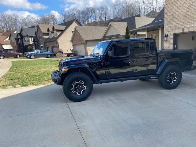 Jeep Gladiator Daily Driver 35's or 37's? Beast 1