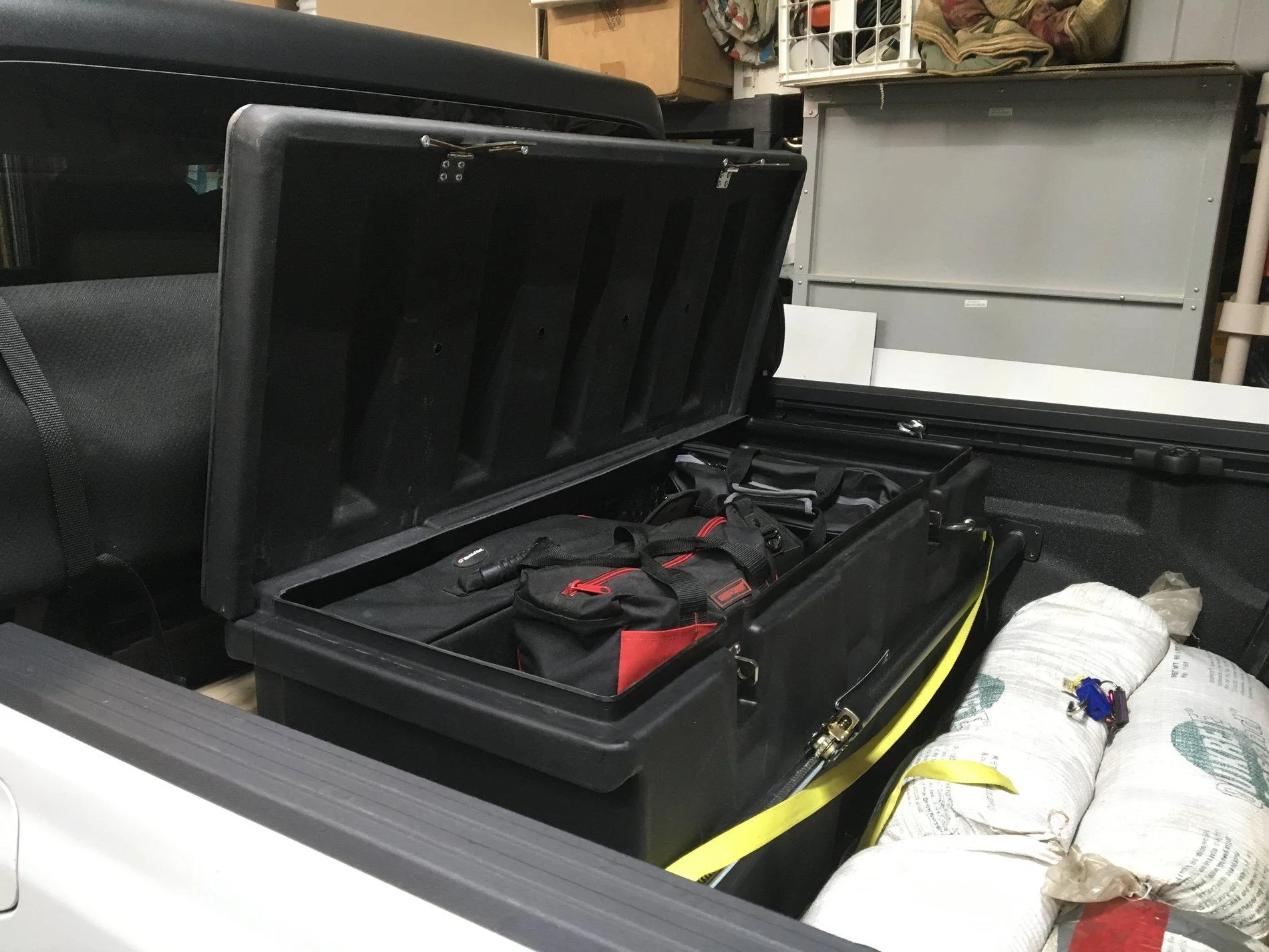 Jeep Gladiator Tool box? 882C707E-B8D6-4D08-8F77-16DFF4CACD1A