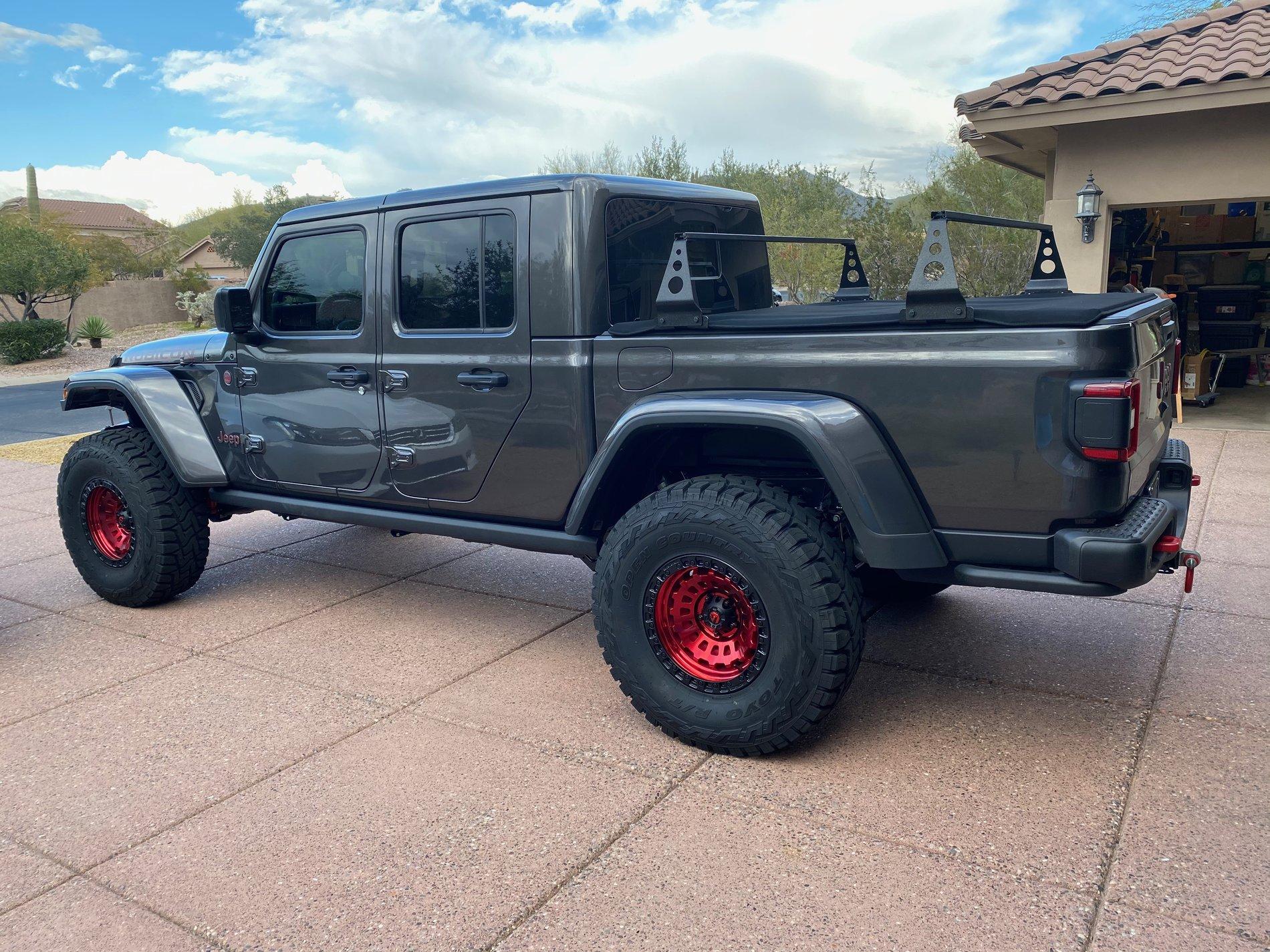 Jeep Gladiator JTR LE Build Up with No Letdown bedrack-2-jpe