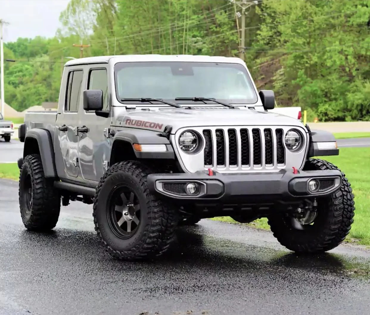 Jeep Gladiator New Sport S - rethinking lift.  Would like input on 33s/34s on stock height (level or no?) 03fcb2f4-c939-4dfe-ae15-b71461dddd66-jpeg