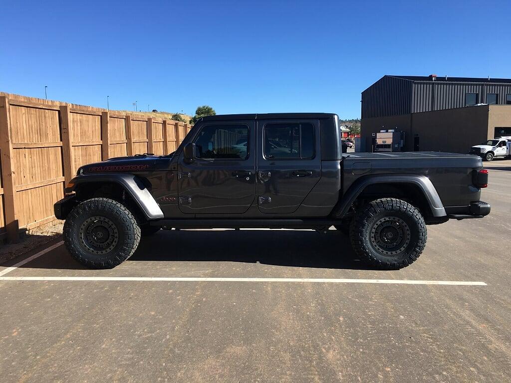 Jeep Gladiator Stock Rubicon on 35s Picture Thread mpYmV6q5-61rpiKUlvs00yCWthtw725UlZfjh2WfrKm8VuFdMhJQphNeIpTg?width=1024&height=768&cropmode=none