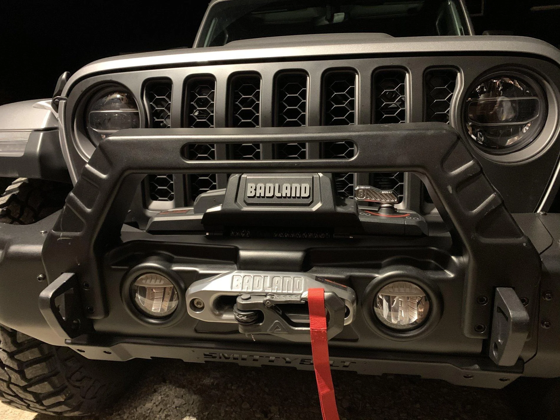 Jeep Gladiator What winch? 5FB04034-15DB-42FE-A9D1-43FEA5A636BC