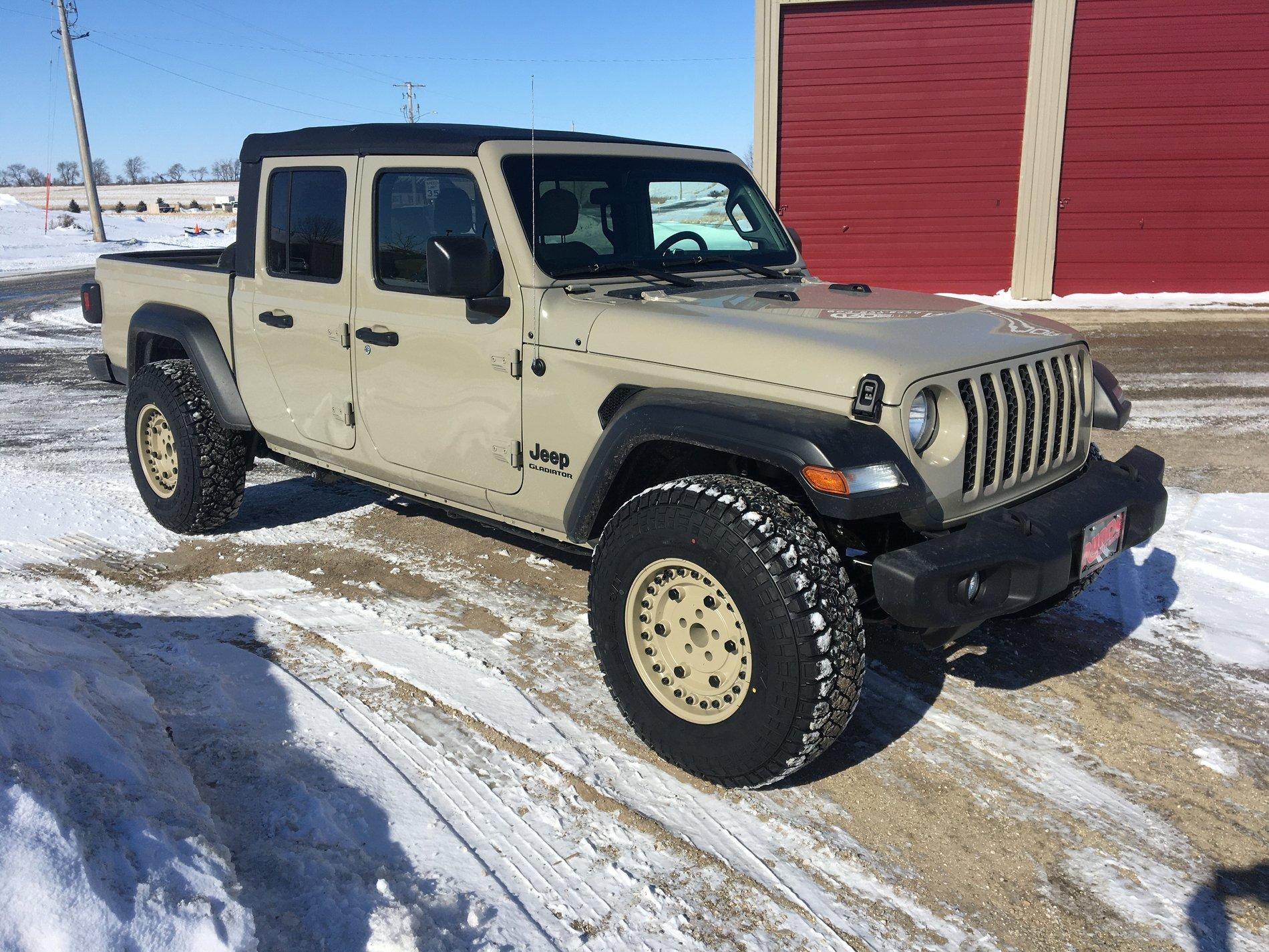 Jeep Gladiator MilSpec Gobi Sport MaxTow Spring Swap IMG_7252.JPG