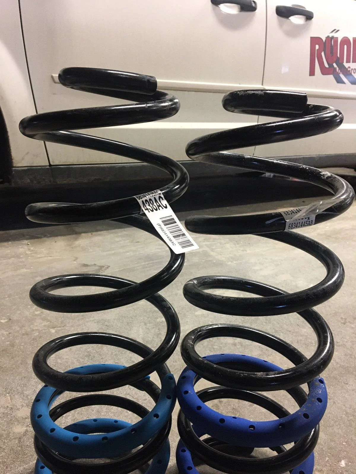 Jeep Gladiator MilSpec Gobi Sport MaxTow Spring Swap IMG_7287
