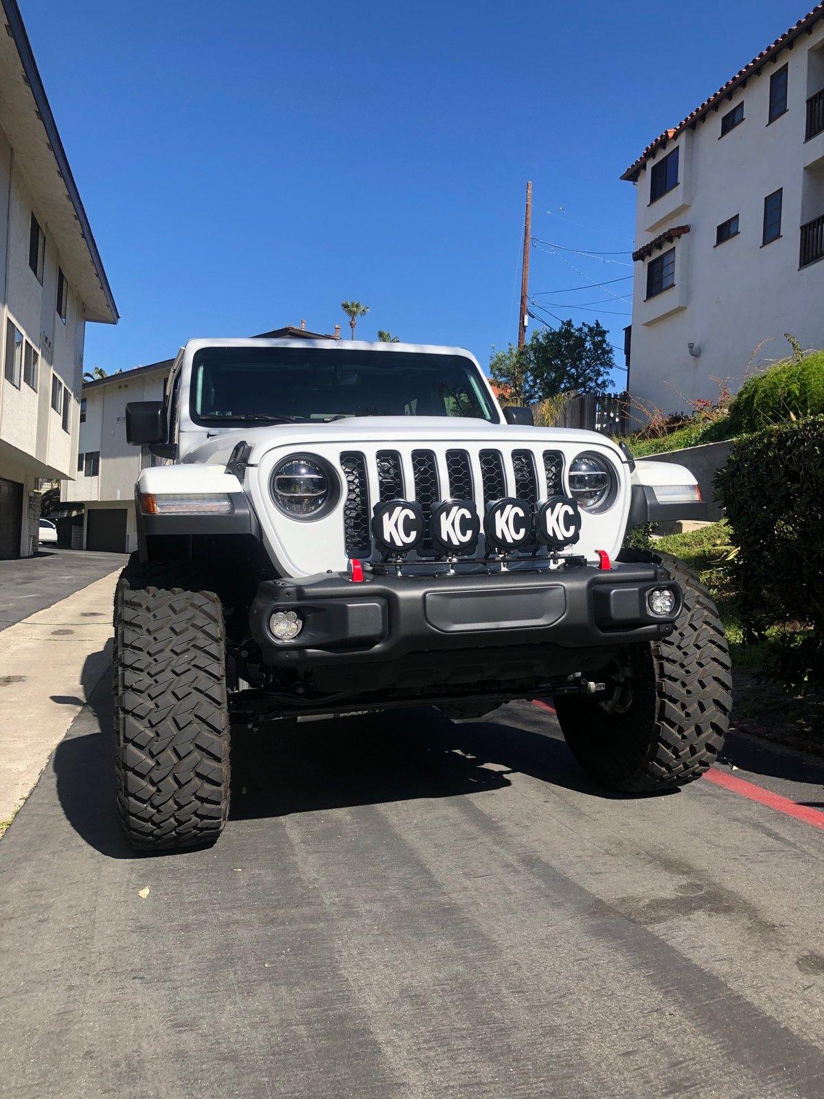 Jeep Gladiator Off Road Lights - Front Bumper IMG_7068