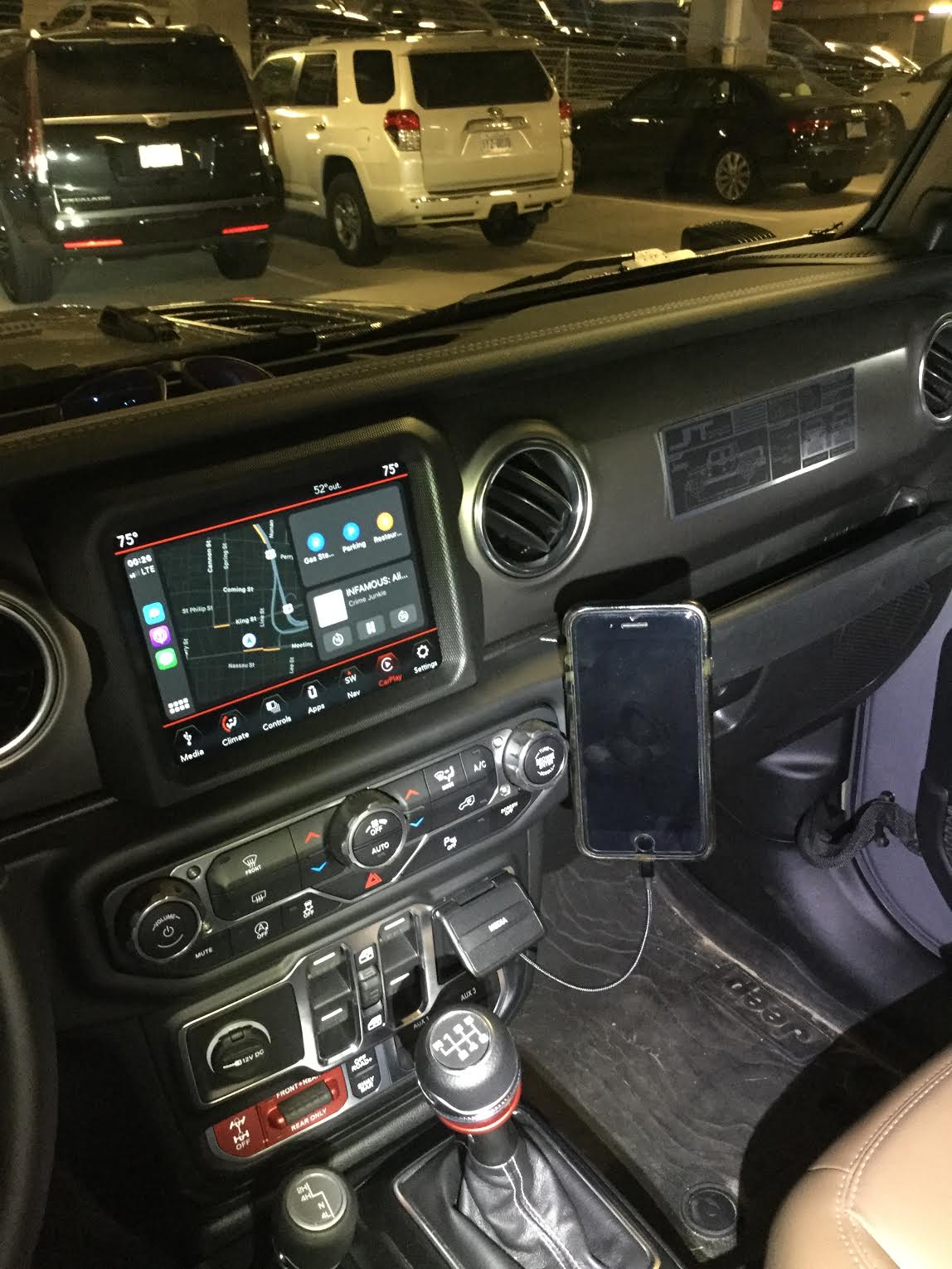 Jeep Gladiator What is everyone doing for cell phone mounting? 0
