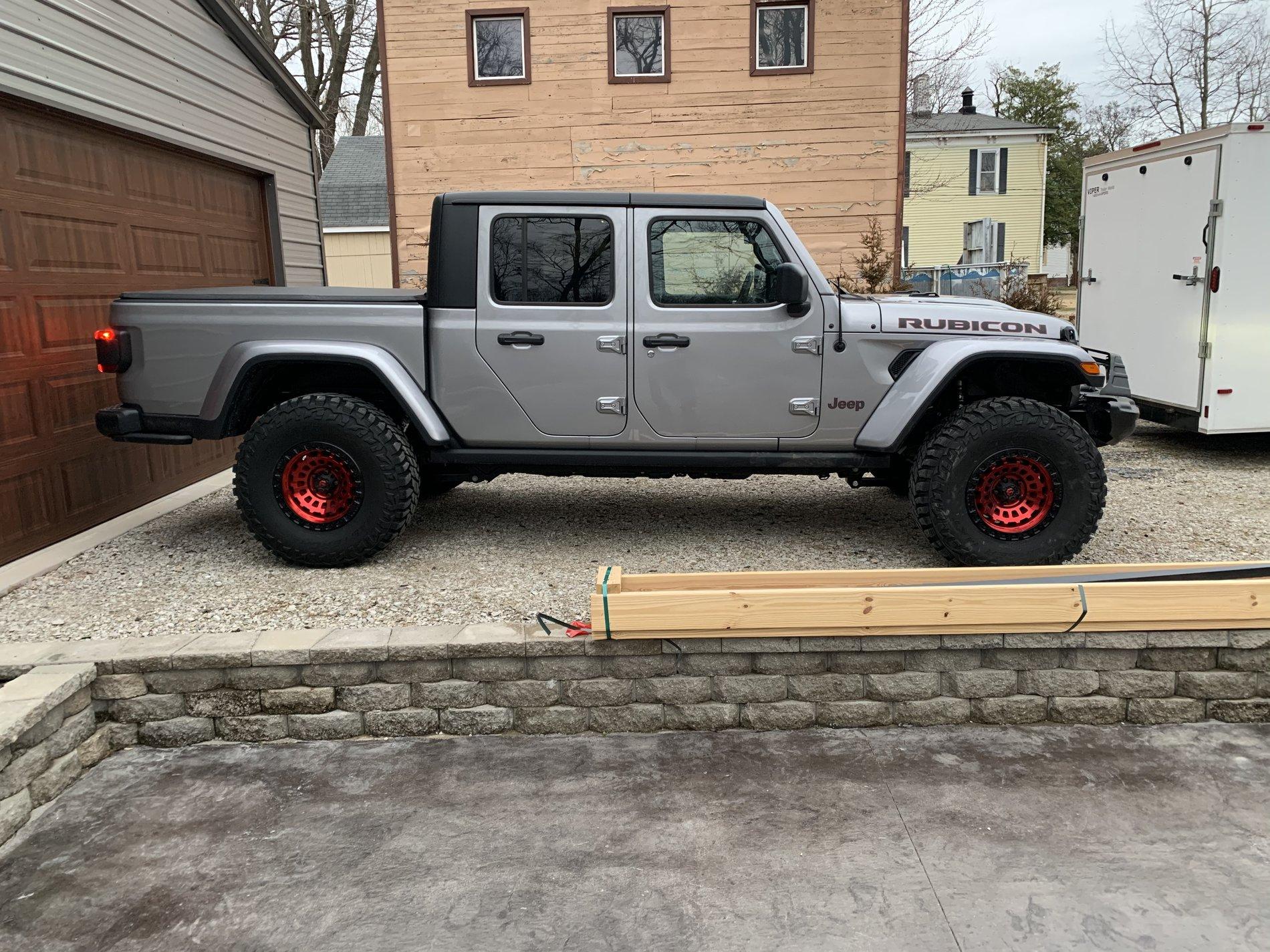 Jeep Gladiator Anyone running the JKS 3.5 inch lift kit. 7E7D6FF9-727A-4204-9A4D-C785C9CC0C8F