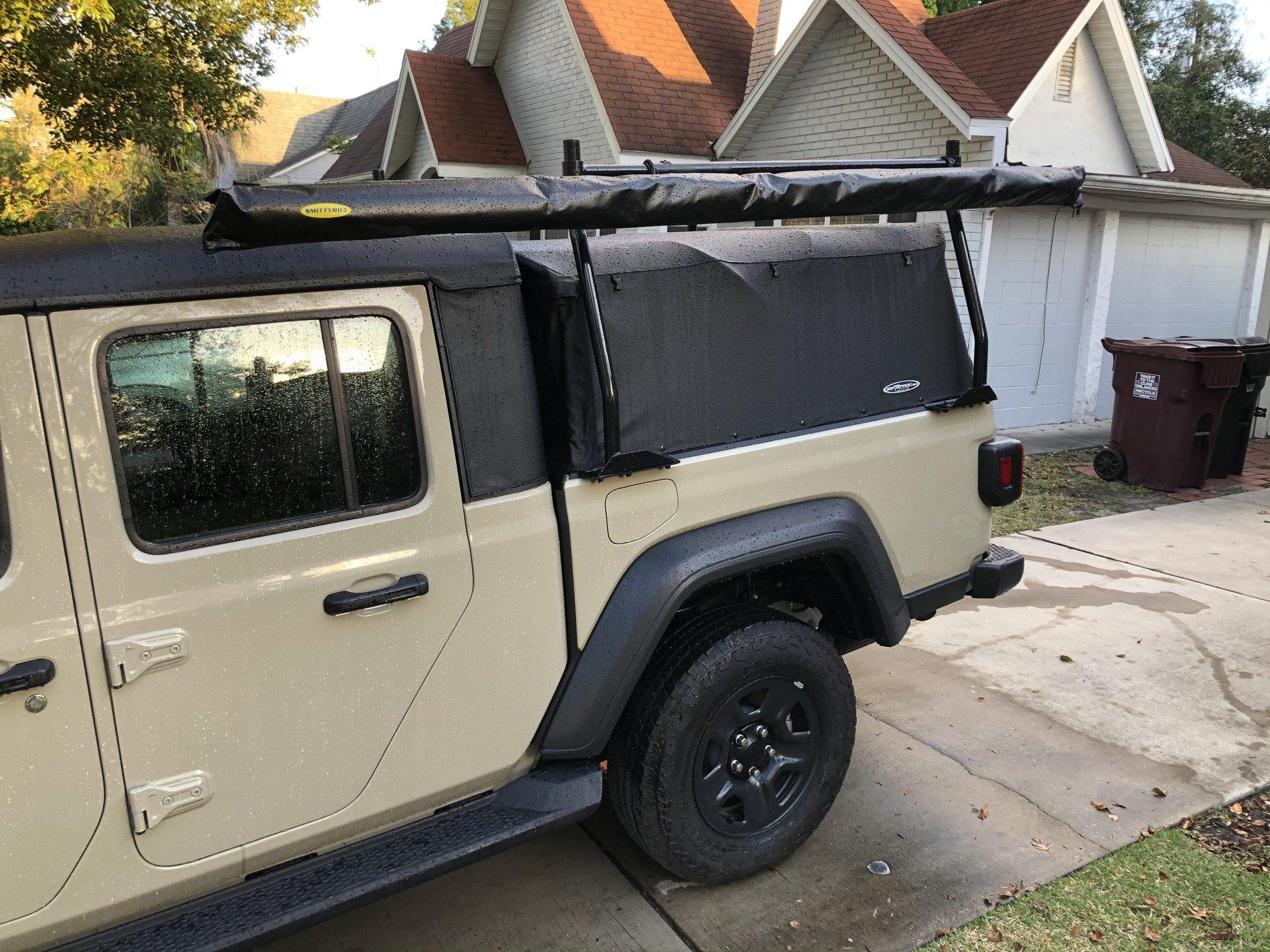Jeep Gladiator Flo Grown Gobi 426F81D3-3EAE-45BA-BF8E-B36E3C33F5A0