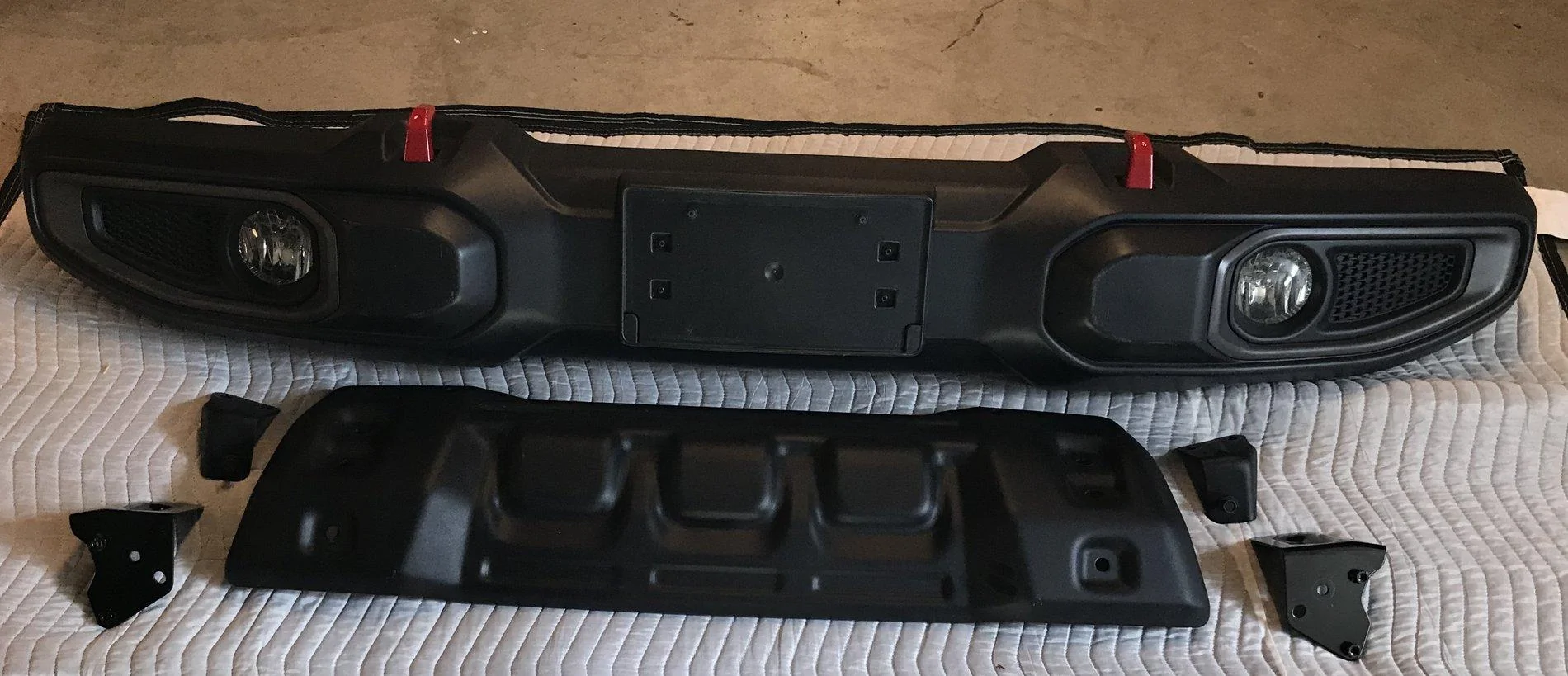 Jeep Gladiator Rubicon front bumper with lights and skid plate $200 IMG_9780