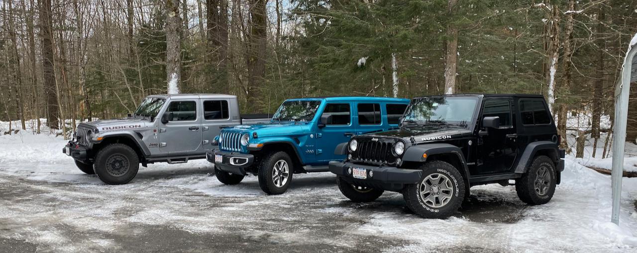 Jeep Gladiator Jeeps Parking Next To Jeeps IMG_0087