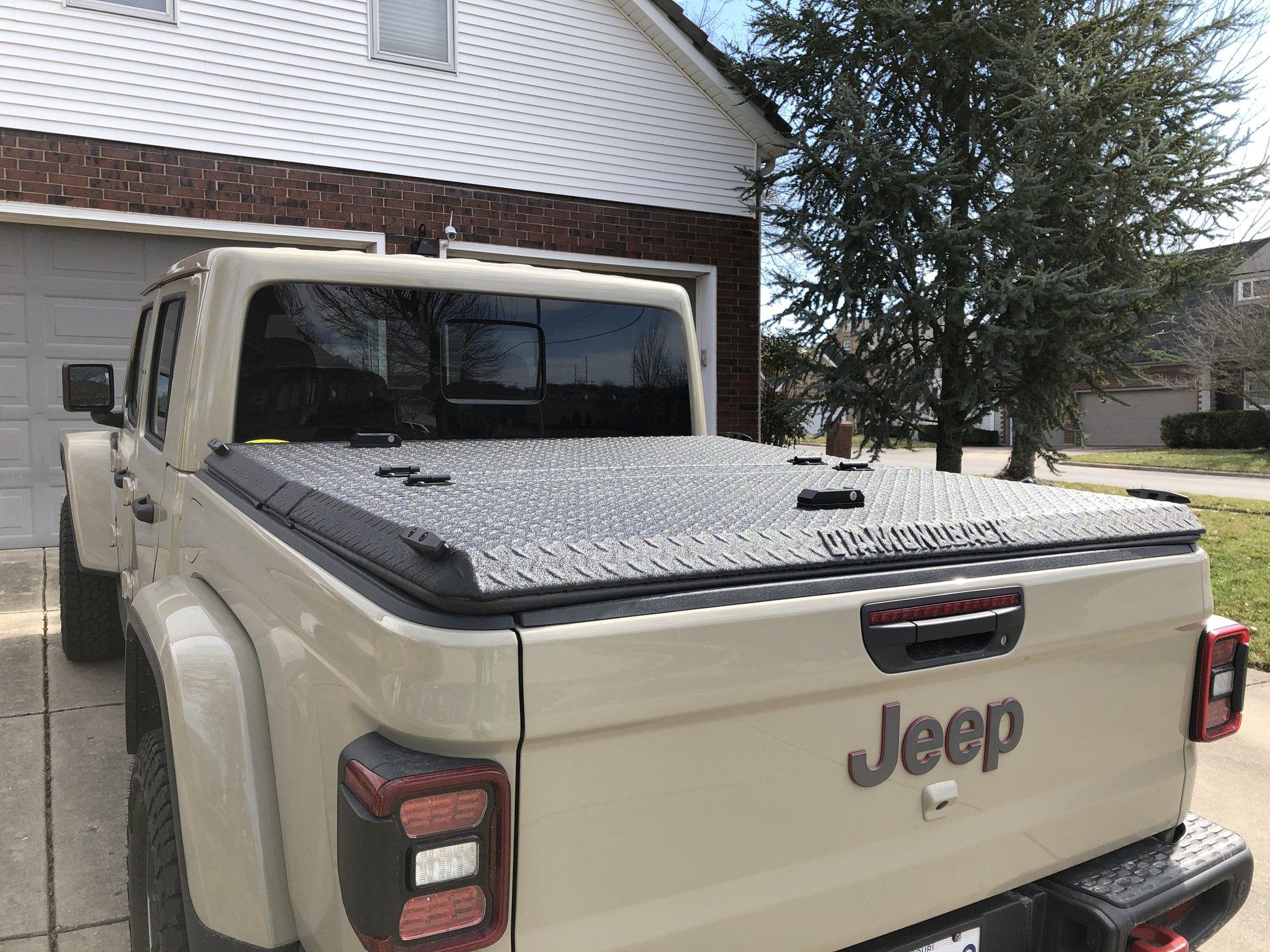 Jeep Gladiator Aftermarket Tonneau Covers? 433CDAFE-5BB8-453A-8A9E-4E48A97EAFF5
