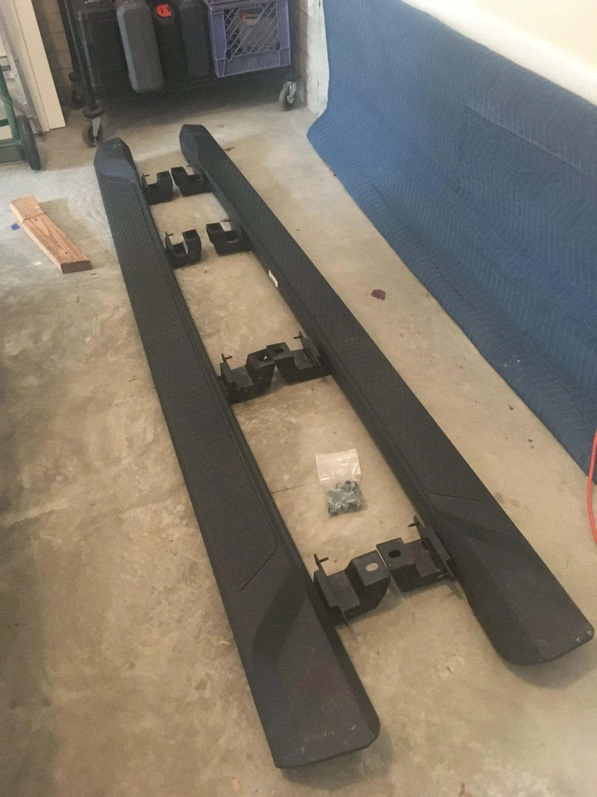 Jeep Gladiator Overland StockSteps/rails <can ship> 373662B7-CB85-46F7-8CC7-5F06533F1C2D