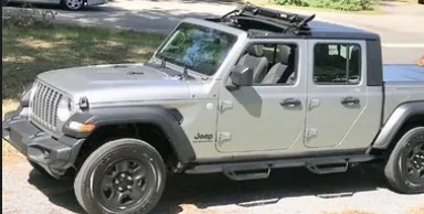 Jeep Gladiator Gladiator Sport add Keyless Entry 069079A9-5A2A-4B87-BD1F-017573E00091