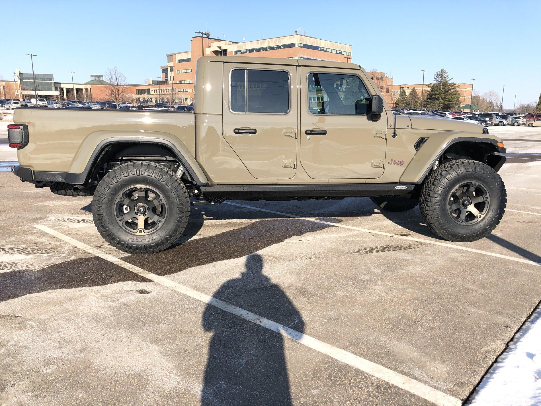 Jeep Gladiator Russler Build 830D8A60-B530-441E-8531-2B761C5CD4A3