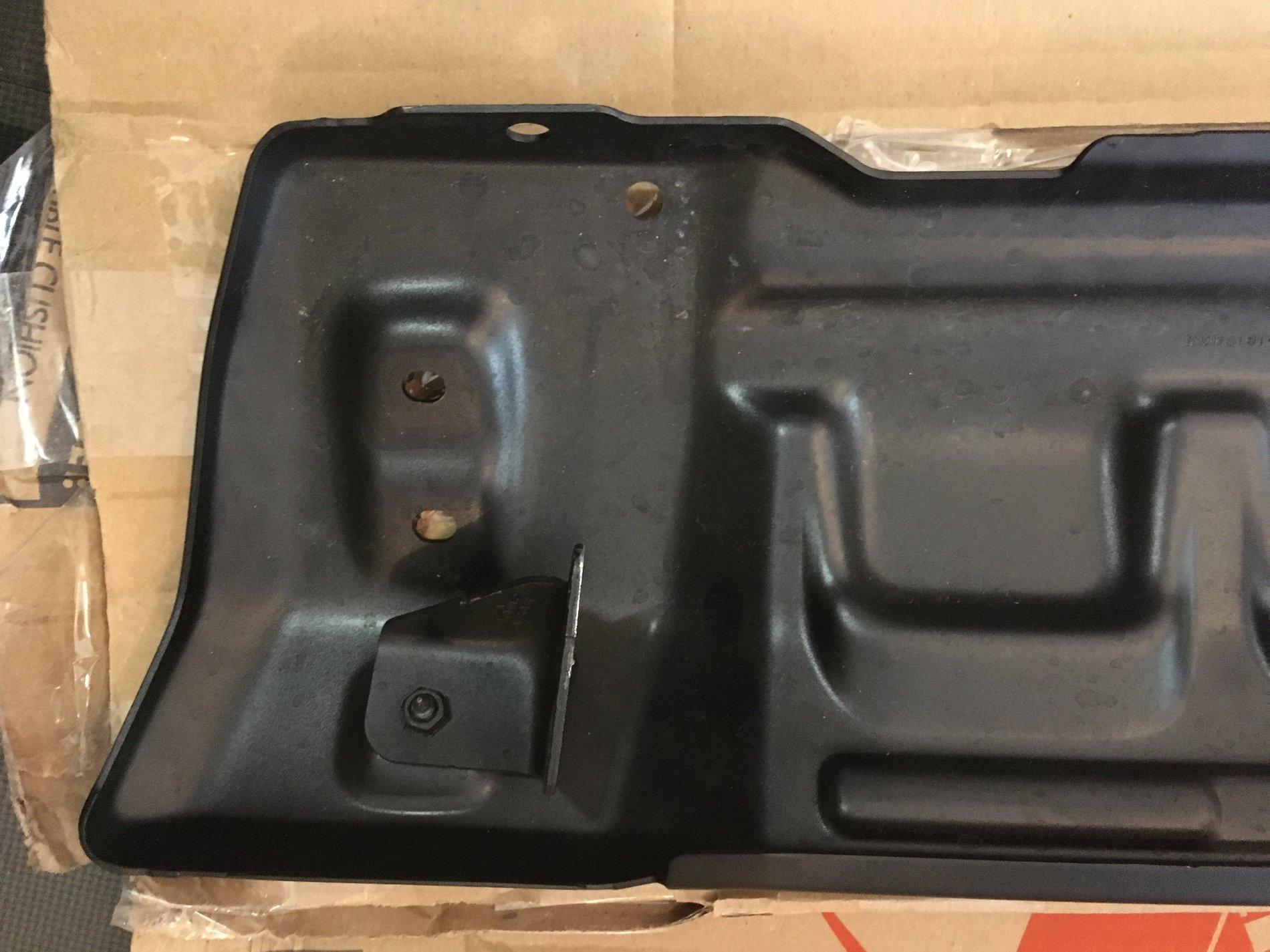 Jeep Gladiator Installing Stock Rubicon Skid Plate on Sport A2A3511B-17CC-4FC7-84B6-2D3227ABA951