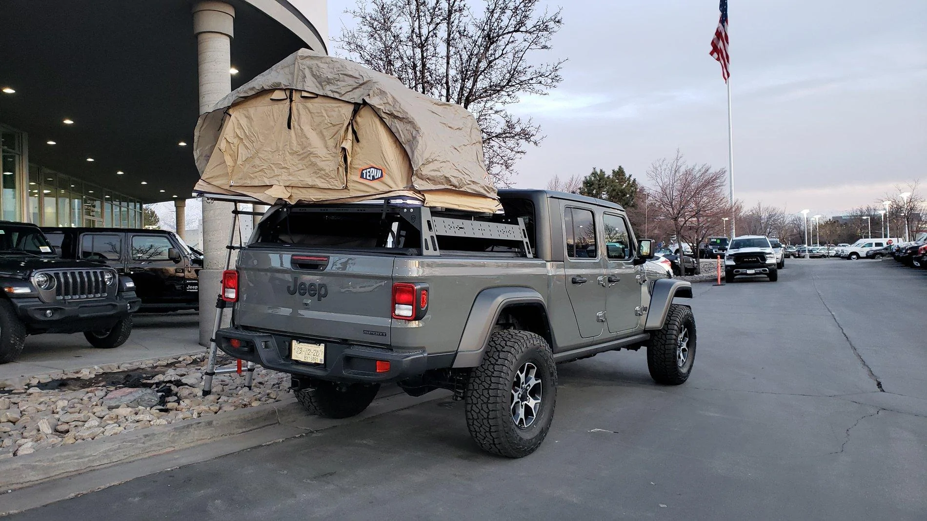 Jeep Gladiator Lets see all those Gladiators with lifts and bigger tires! tent 3