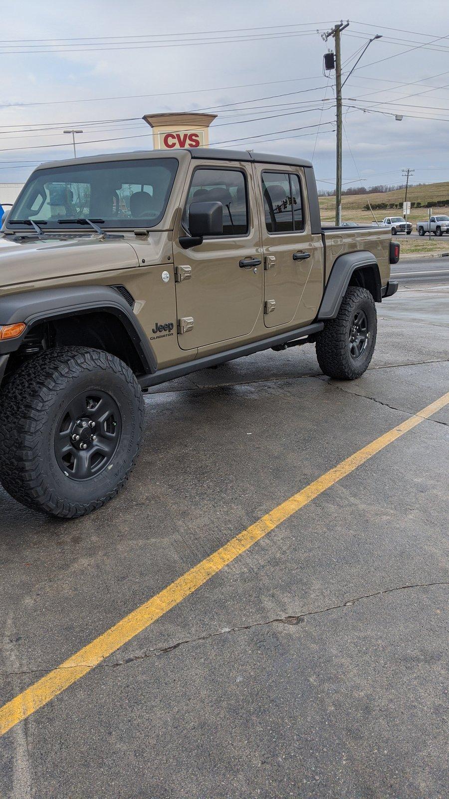 Jeep Gladiator Non Max tow Sport S MVIMG_20200218_161938