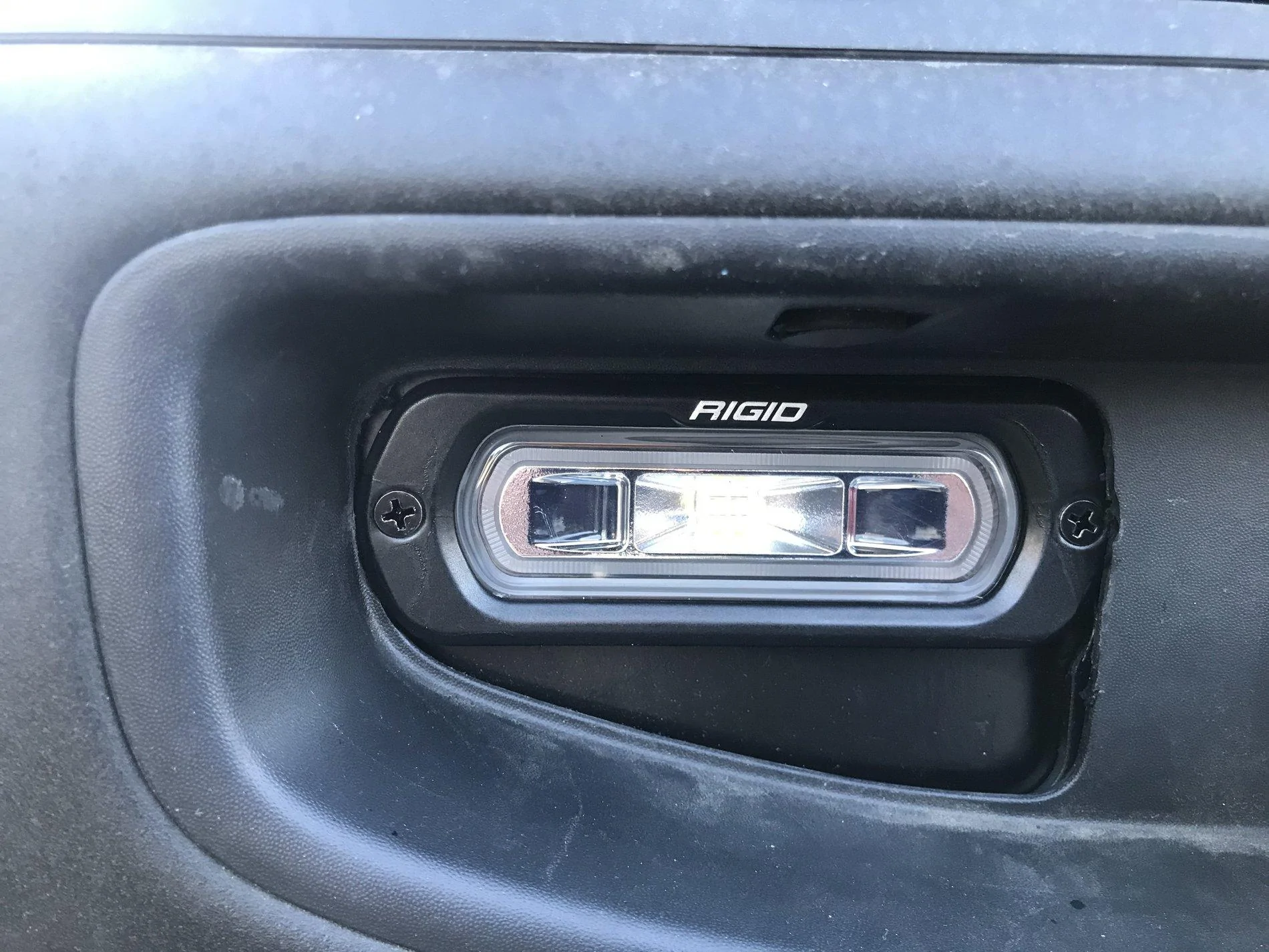 Jeep Gladiator Flush mount lights rear bumper IMG_0576