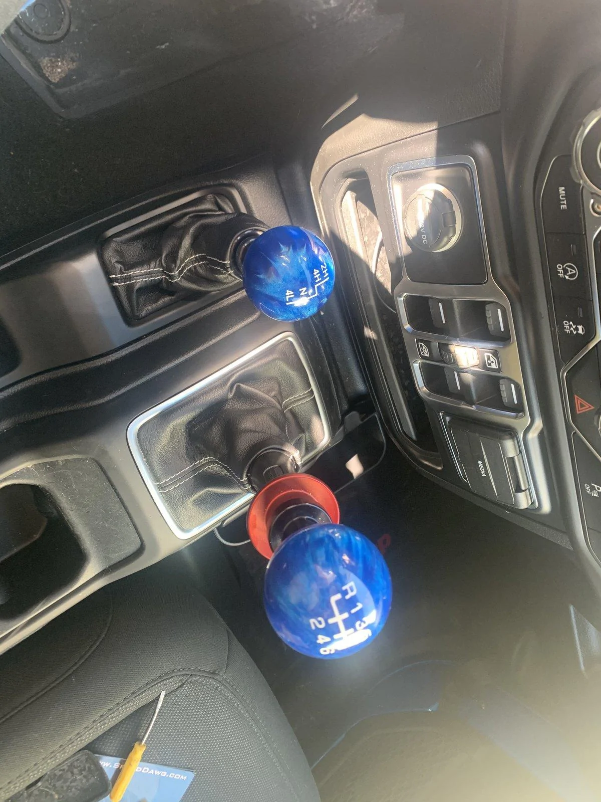 Jeep Gladiator HYDRO BLUE PEARL Gladiator JT Club ABF0FC56-1597-4E7A-93EB-B5E374366246