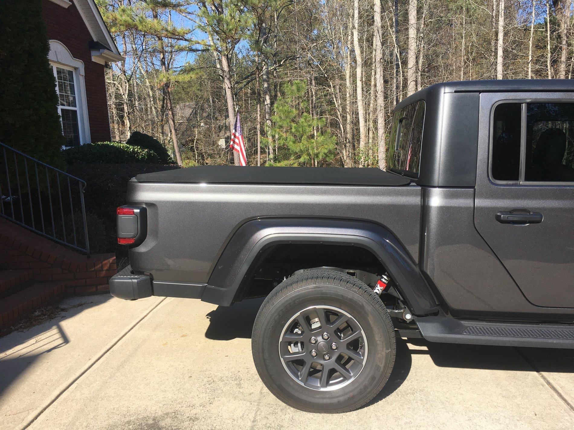Jeep Gladiator The Overcon E9666378-BC38-4E8F-96E3-3E483816B152
