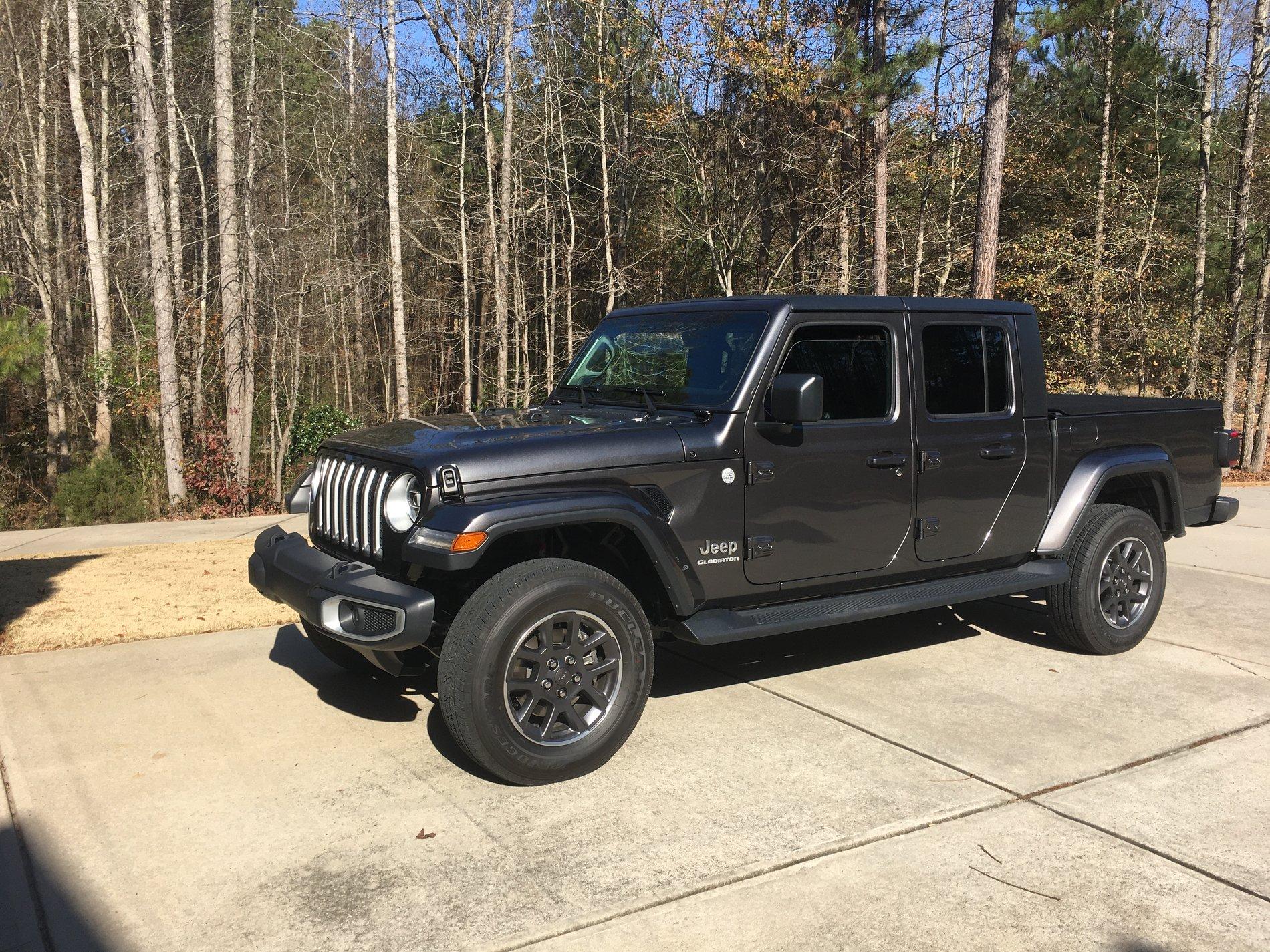 Jeep Gladiator The Overcon F750791B-BEDE-4C98-A07C-BB9E900C60E7