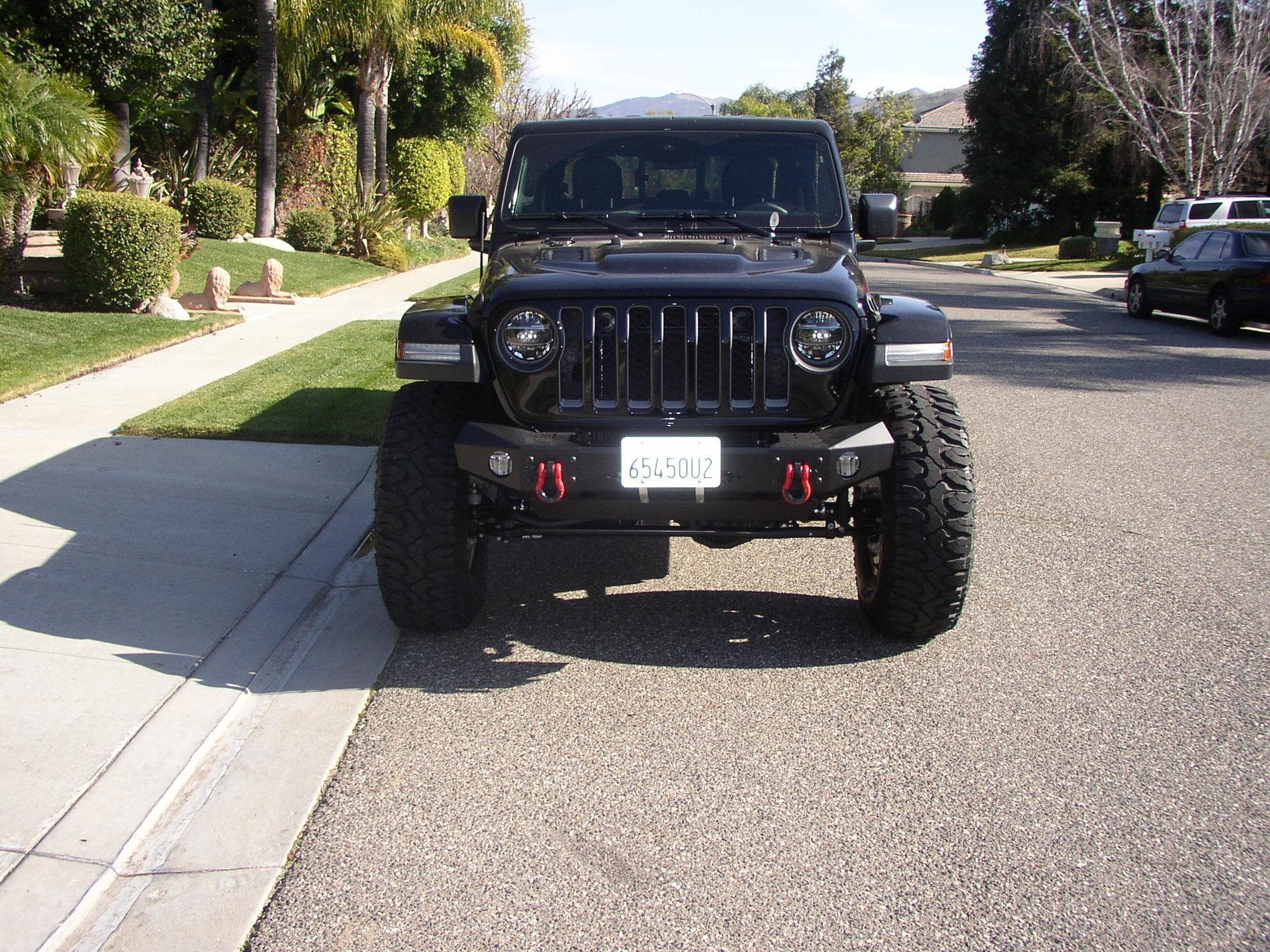 Jeep Gladiator New ICON 2.5" Lift P1010002.JPG
