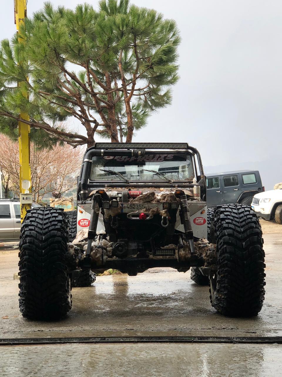 Jeep Gladiator Bed Rack and Roof Top Tents WhatsApp Image 2018-12-31 at 5.53.44 PM