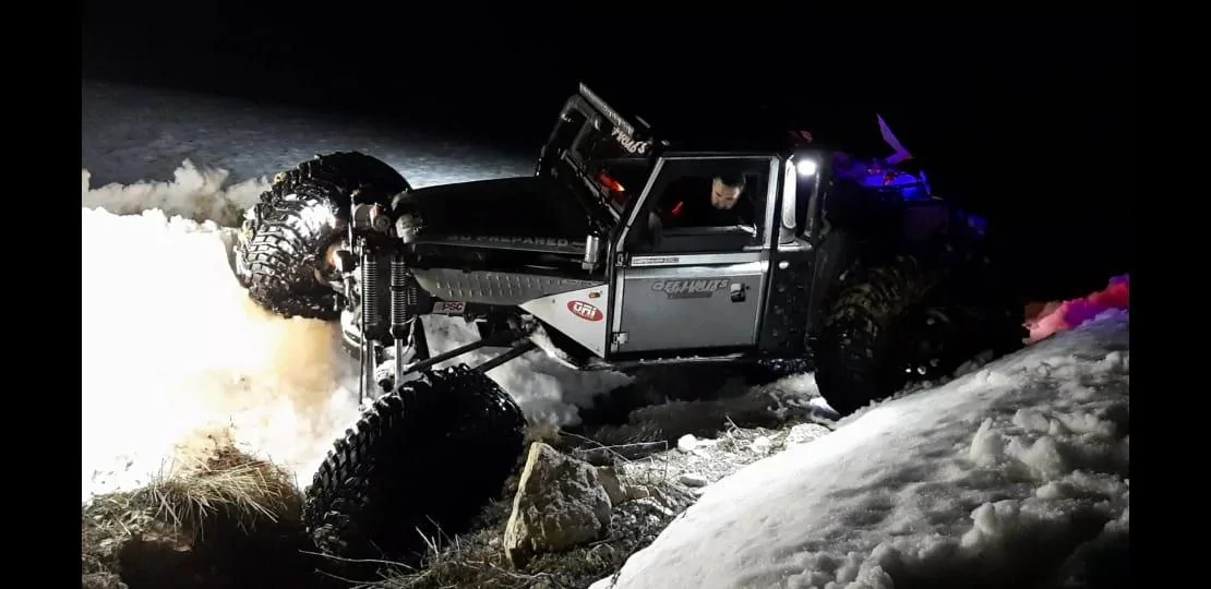 Jeep Gladiator Bed Rack and Roof Top Tents WhatsApp Image 2019-03-23 at 12.48.45 PM
