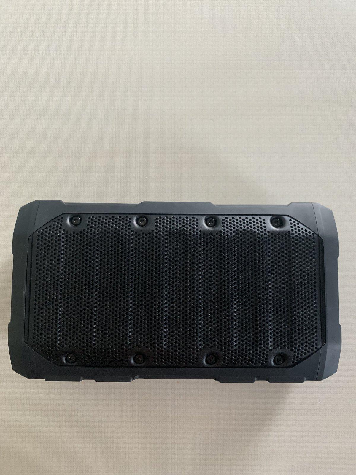 Jeep Gladiator Selling gladiator alpine Bluetooth speaker 48107890-9F34-4E14-ABAB-4C44C6B07E48