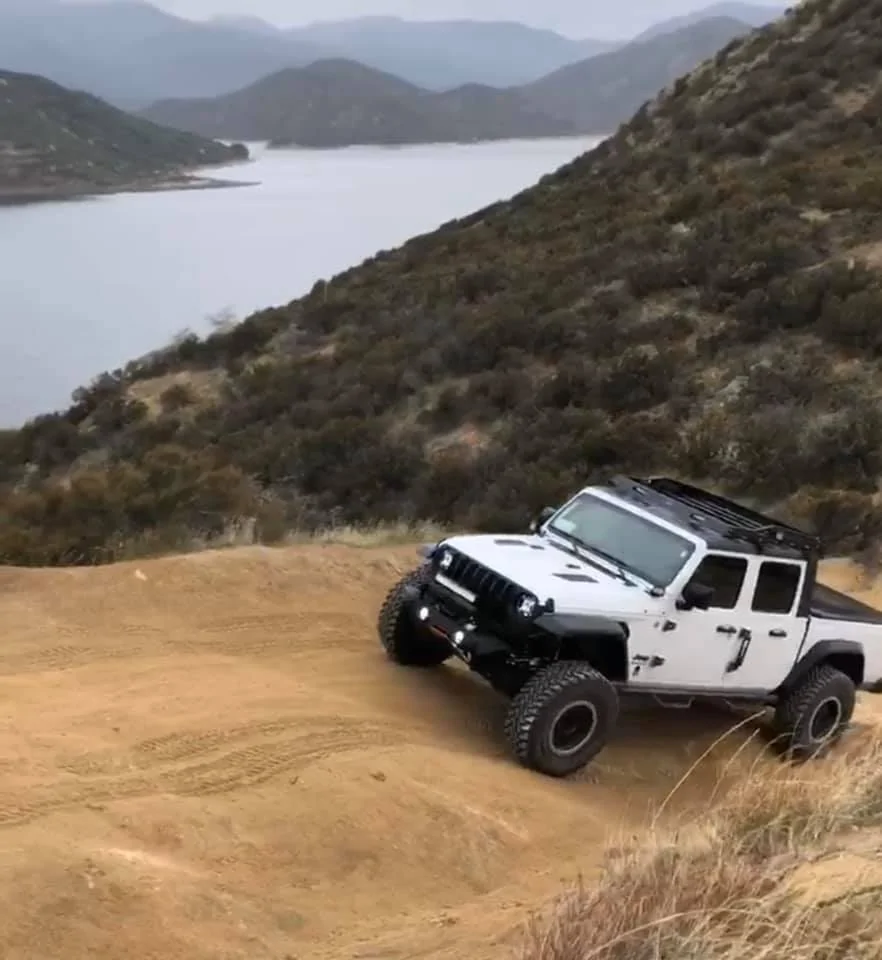 Jeep Gladiator Sport S with Max tow the way to go? cleghorn