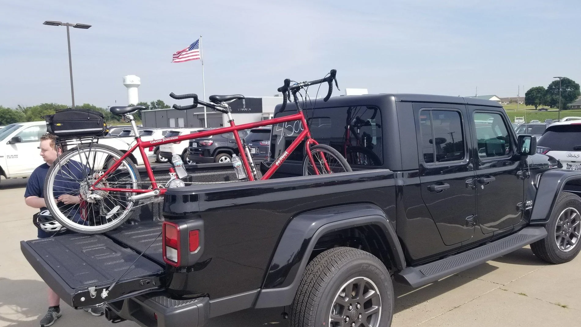 Jeep Gladiator Bike Tailgate Pad Suggestions 20190726_164400