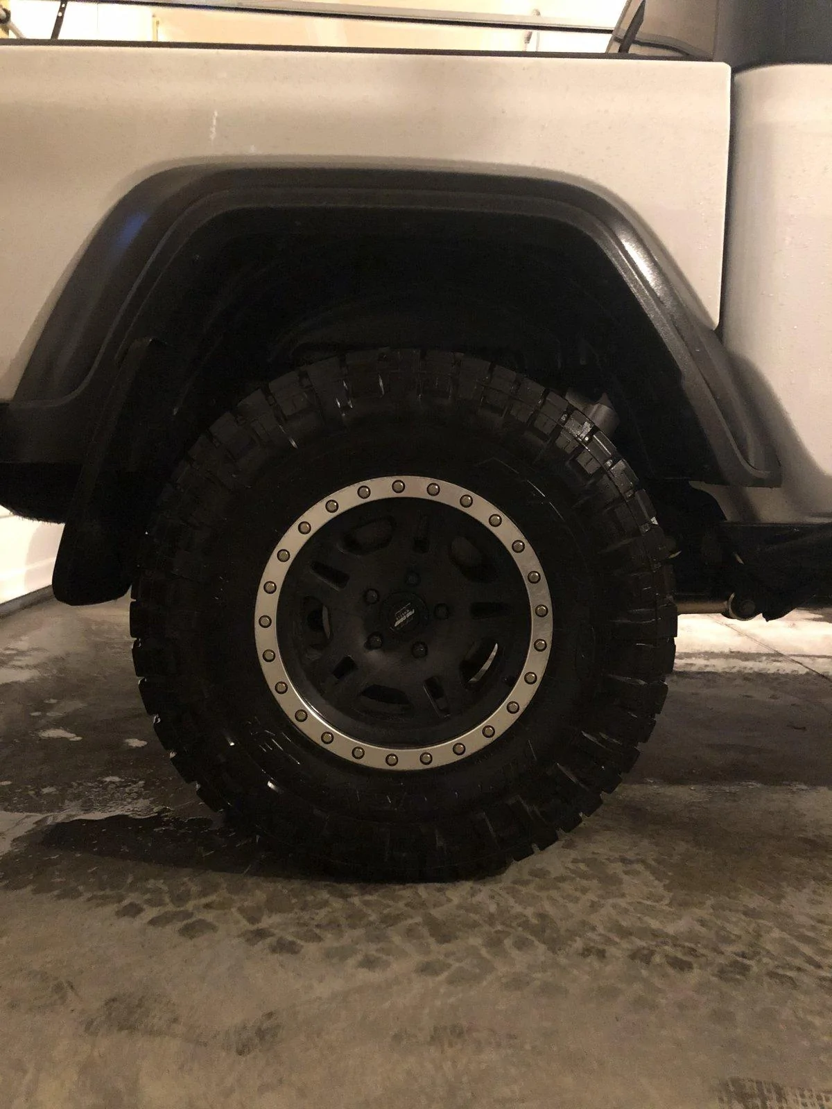 Jeep Gladiator Metalcloak lift FF1CDF25-6F5F-4DF4-AF7F-077B4CBD4673